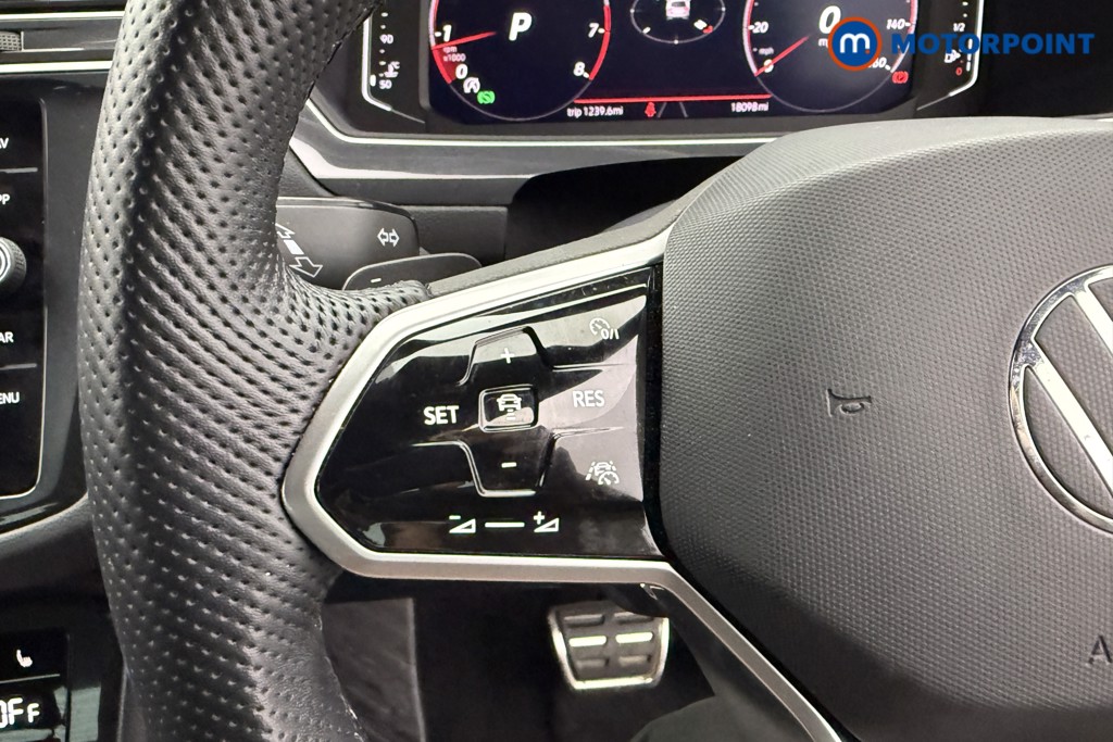 Volkswagen Tiguan R-Line Automatic Petrol SUV - Stock Number (1565557) - 14th supplementary image