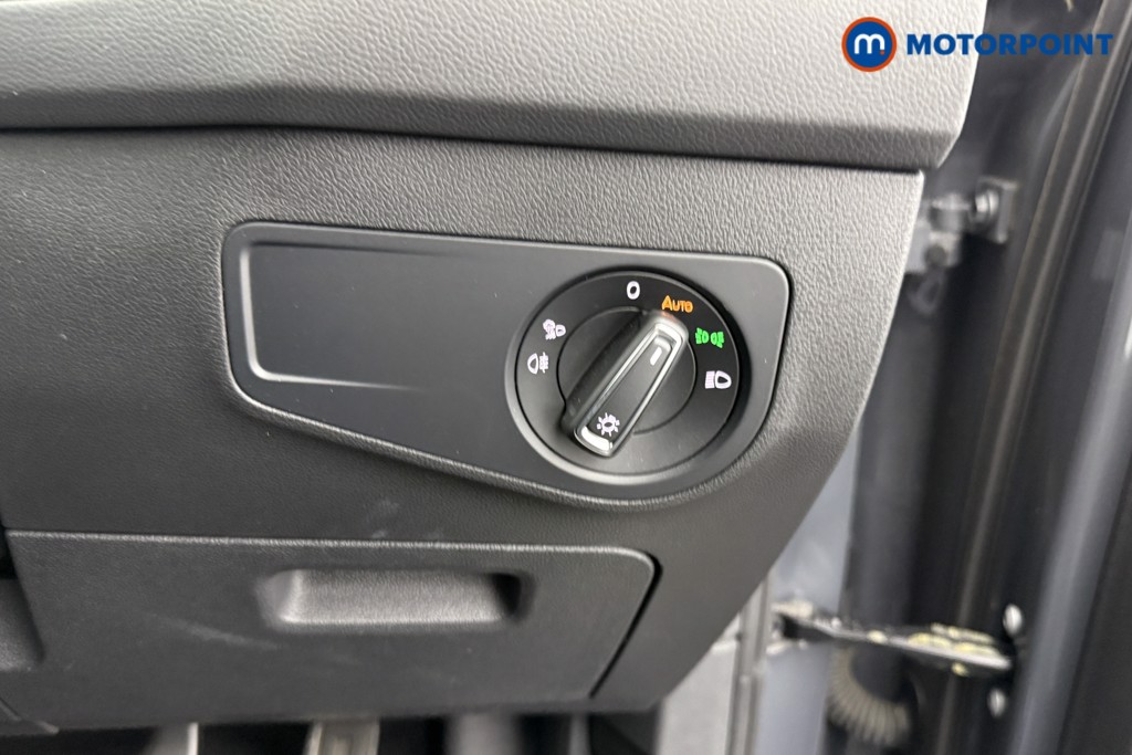 Volkswagen Tiguan R-Line Automatic Petrol SUV - Stock Number (1565557) - 16th supplementary image