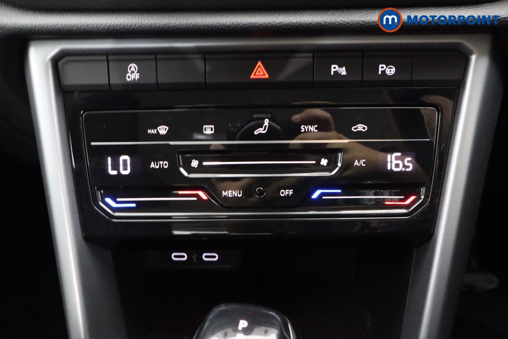 Volkswagen T-Roc Life Automatic Petrol SUV - Stock Number (1565585) - 8th supplementary image