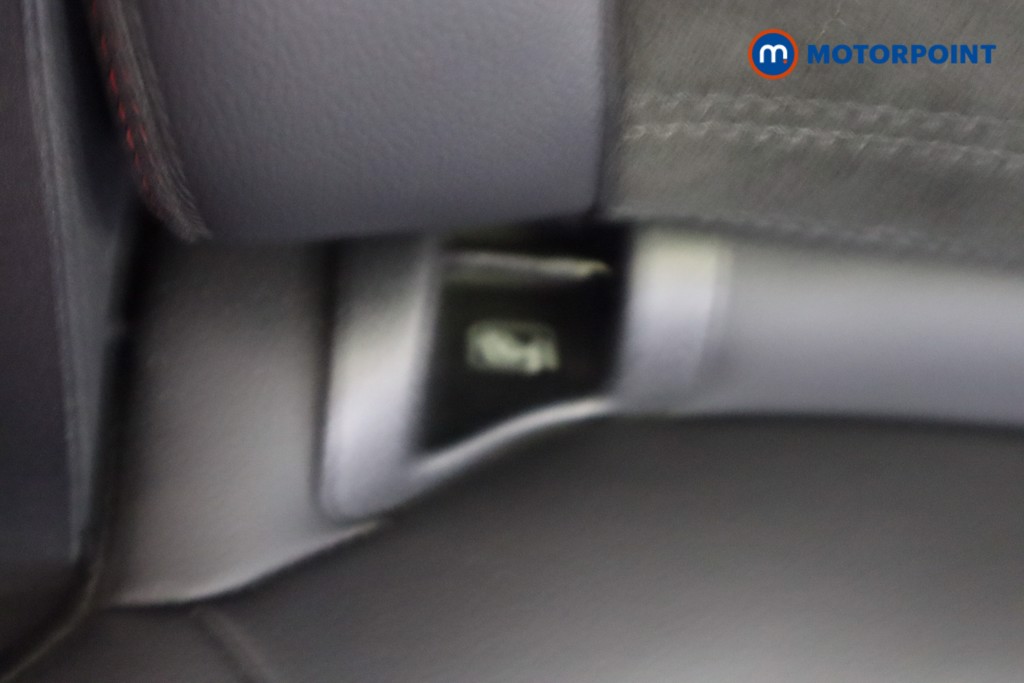 Ford Kuga St-Line X Edition Manual Petrol SUV - Stock Number (1565614) - 25th supplementary image