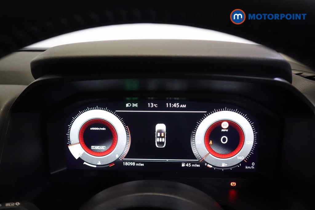 Nissan Qashqai Premiere Edition Manual Petrol SUV - Stock Number (1565631) - 10th supplementary image