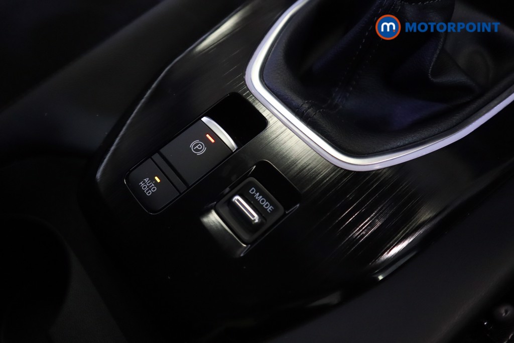 Nissan Qashqai Premiere Edition Manual Petrol SUV - Stock Number (1565631) - 18th supplementary image