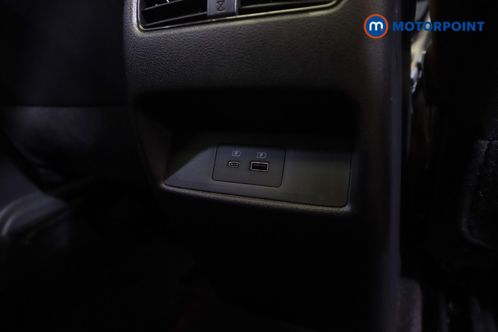 Nissan Qashqai Premiere Edition Manual Petrol SUV - Stock Number (1565631) - 25th supplementary image