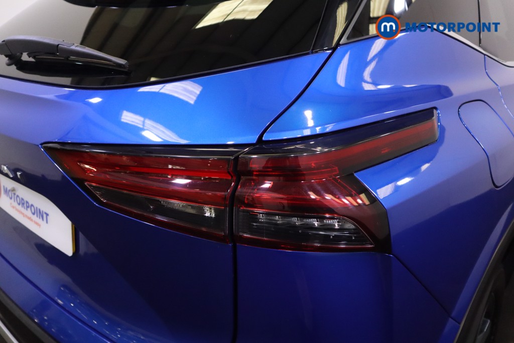 Nissan Qashqai Premiere Edition Manual Petrol SUV - Stock Number (1565631) - 33rd supplementary image