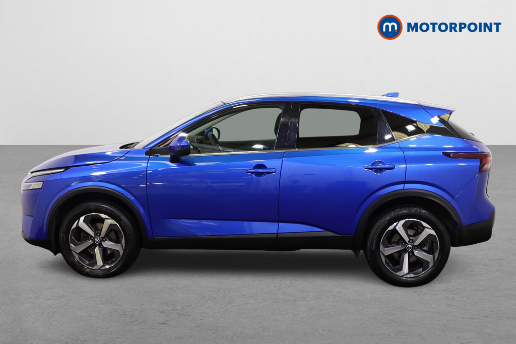 Nissan Qashqai Premiere Edition Manual Petrol SUV - Stock Number (1565631) - Passenger side