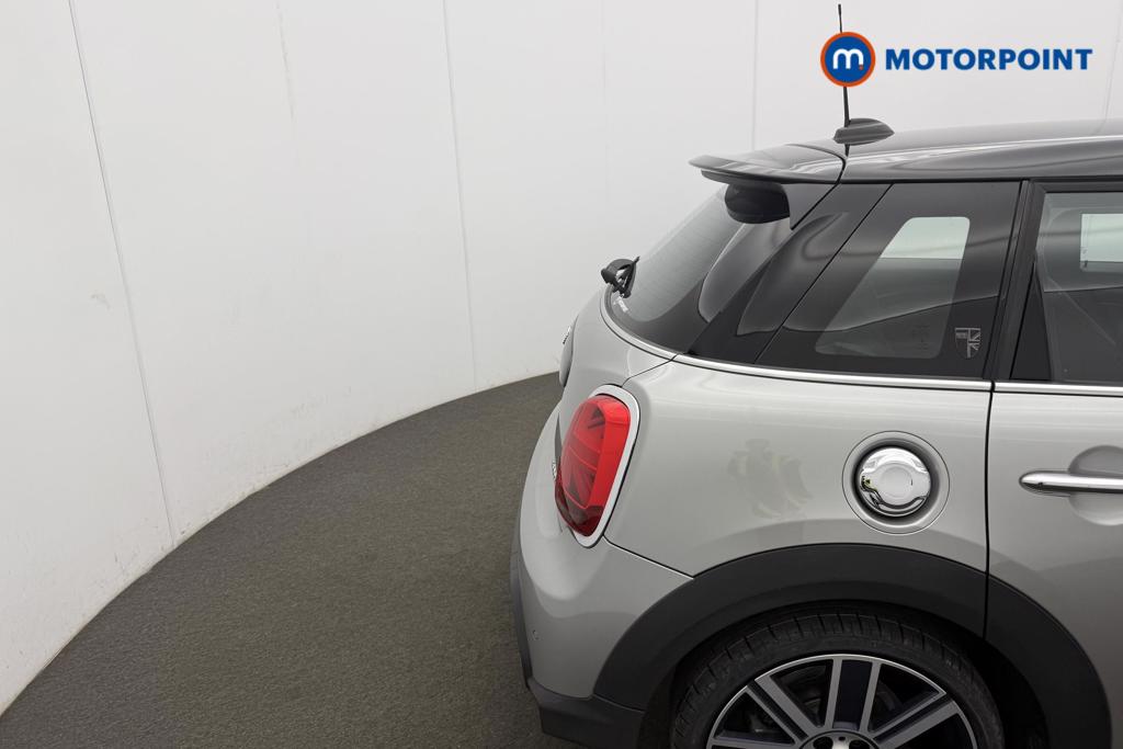 Mini Hatchback Cooper S Exclusive Automatic Petrol Hatchback - Stock Number (1565778) - 22nd supplementary image