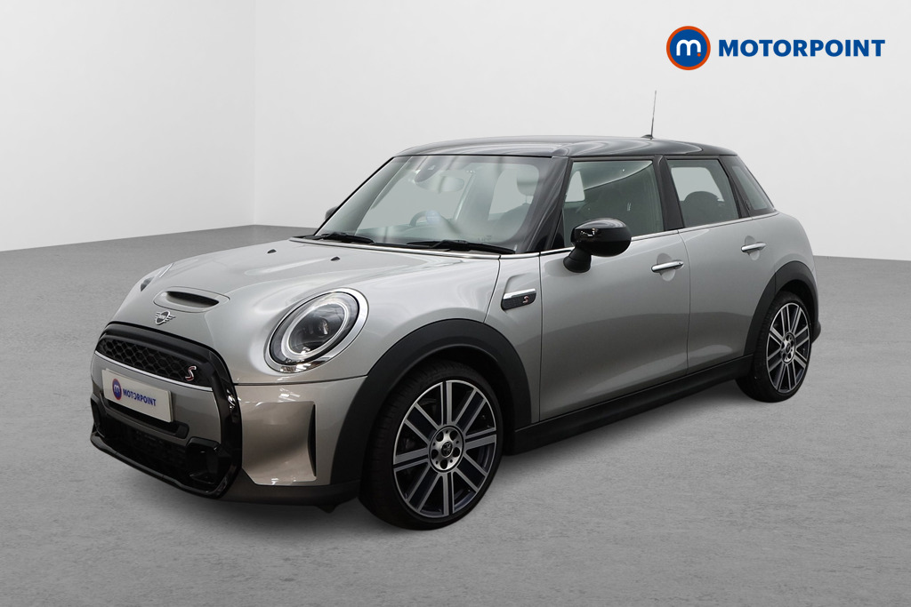 Mini Hatchback Cooper S Exclusive Automatic Petrol Hatchback - Stock Number (1565778) - Passenger side front corner
