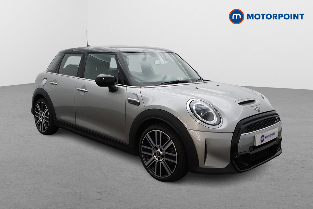 Mini Hatchback Cooper S Exclusive Automatic Petrol Hatchback - Stock Number (1565778) - Drivers side front corner