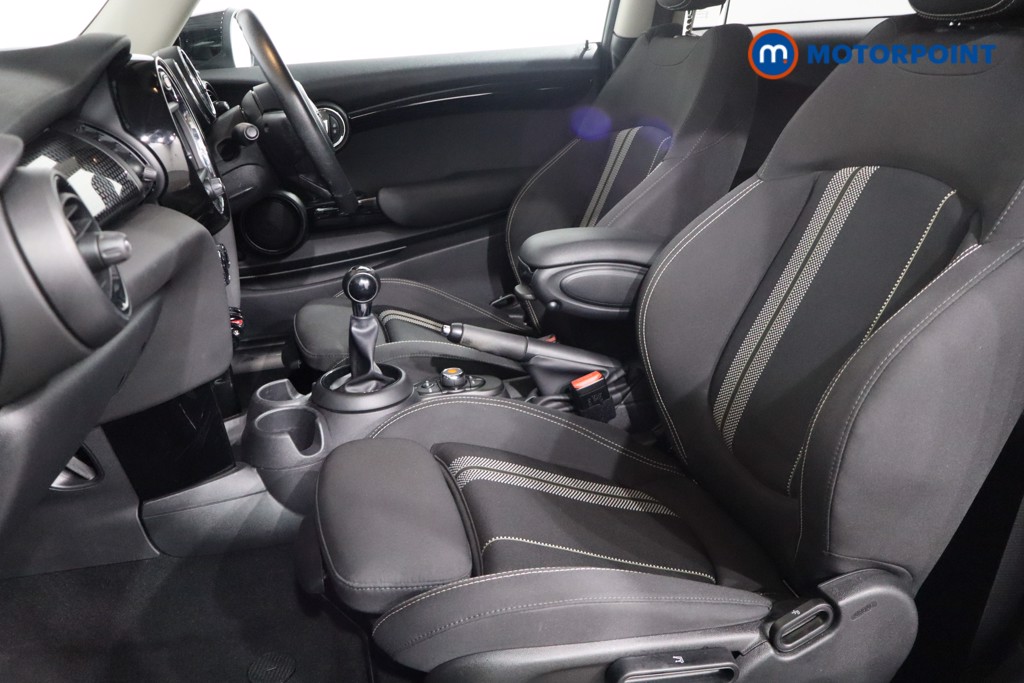 Mini Hatchback Cooper S Classic Manual Petrol Hatchback - Stock Number (1565836) - 4th supplementary image
