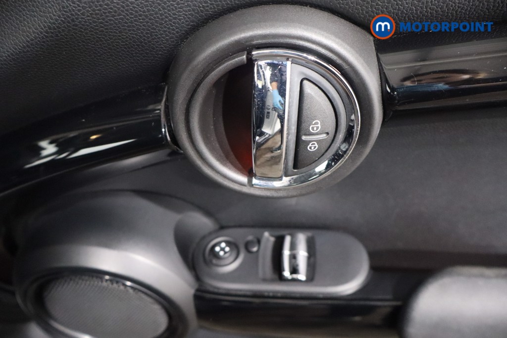 Mini Hatchback Cooper S Classic Manual Petrol Hatchback - Stock Number (1565836) - 19th supplementary image