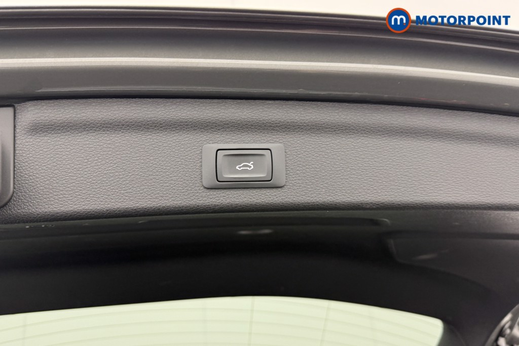 Audi Q3 S Line Automatic Petrol SUV - Stock Number (1565891) - 22nd supplementary image