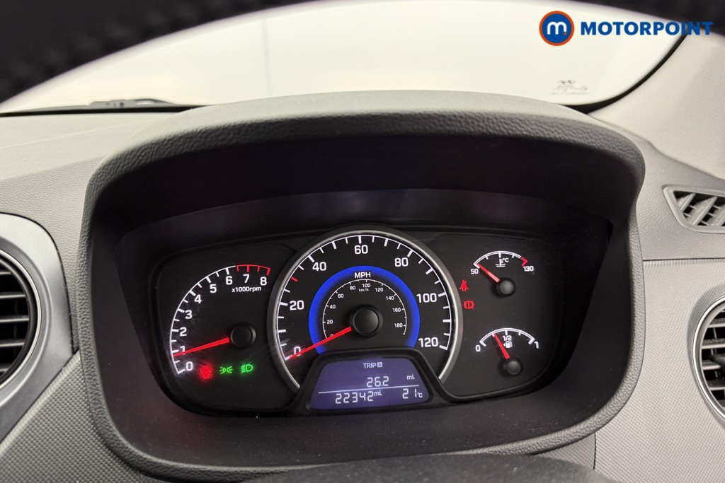 Hyundai I10 Play Manual Petrol Hatchback - Stock Number (1565998) - 5th supplementary image