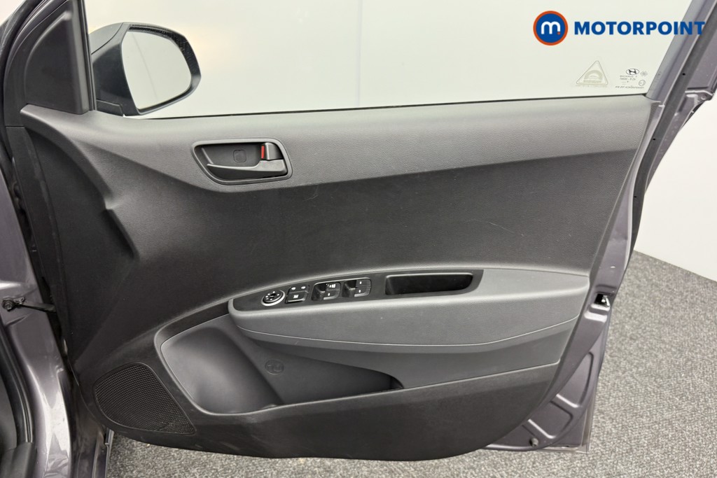 Hyundai I10 Play Manual Petrol Hatchback - Stock Number (1565998) - 15th supplementary image