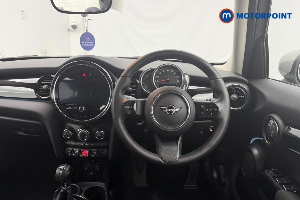 Mini Hatchback One Classic Manual Petrol Hatchback - Stock Number (1566058) - 8th supplementary image