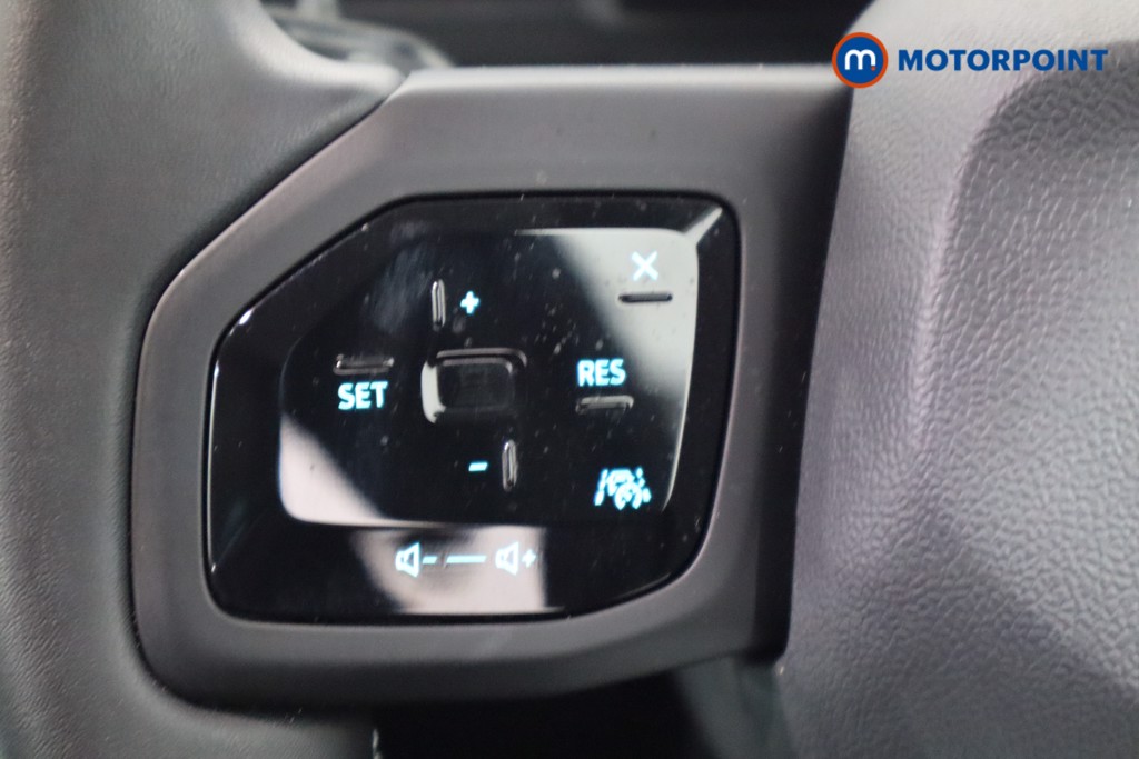 Ford Explorer Select Automatic Electric SUV - Stock Number (1566231) - 7th supplementary image