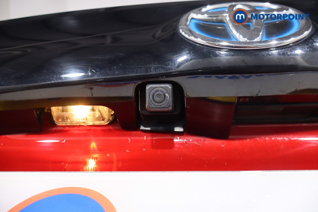 Toyota Yaris Design Automatic Petrol-Electric Hybrid Hatchback - Stock Number (1566294) - 26th supplementary image
