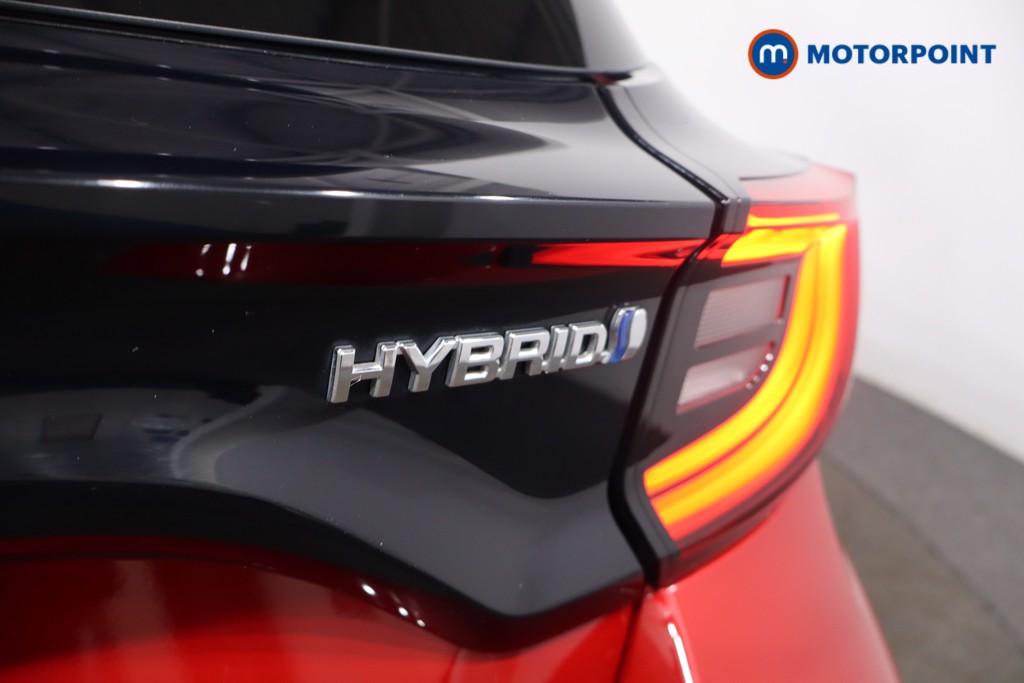 Toyota Yaris Design Automatic Petrol-Electric Hybrid Hatchback - Stock Number (1566294) - 27th supplementary image