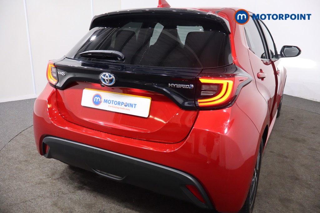 Toyota Yaris Design Automatic Petrol-Electric Hybrid Hatchback - Stock Number (1566294) - 28th supplementary image