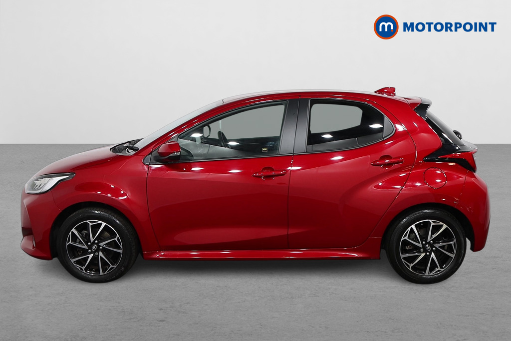 Toyota Yaris Design Automatic Petrol-Electric Hybrid Hatchback - Stock Number (1566294) - Passenger side