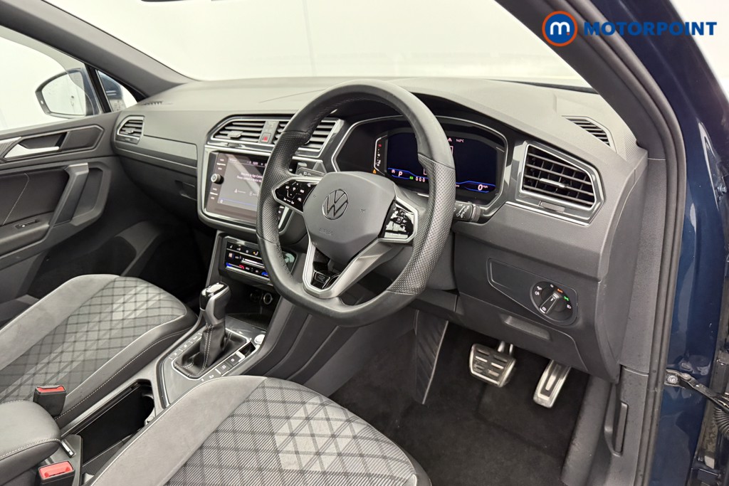 Volkswagen Tiguan R-Line Edition Automatic Diesel SUV - Stock Number (1566777) - 4th supplementary image