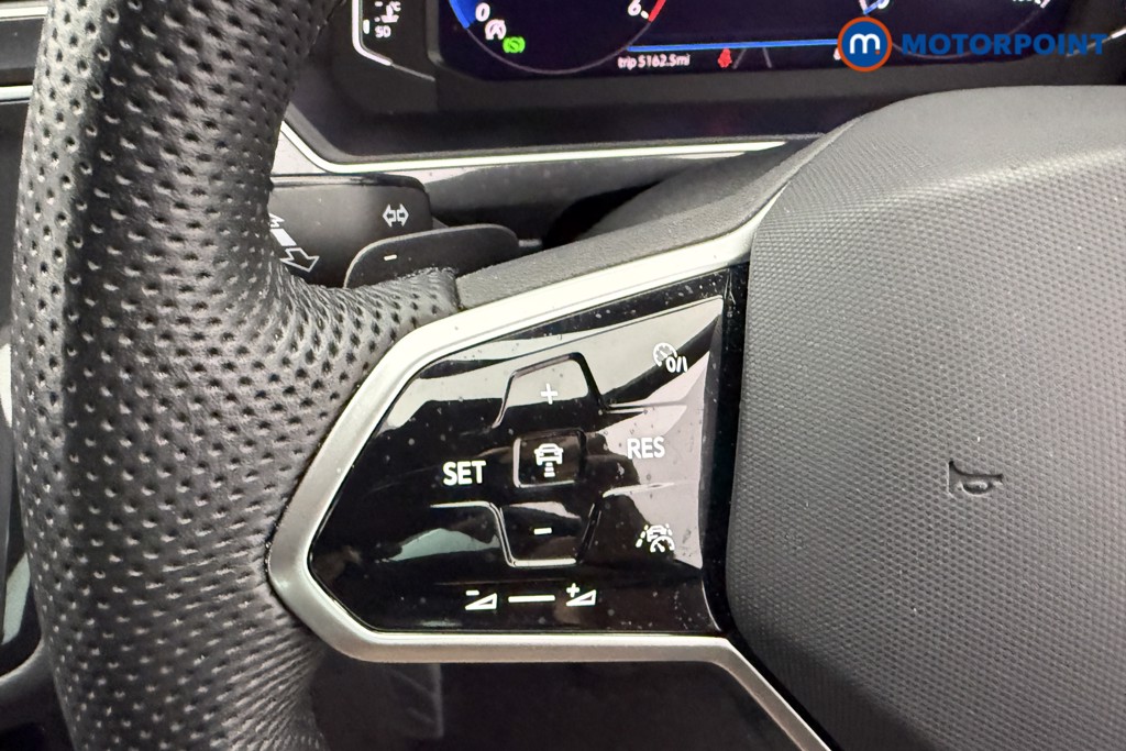 Volkswagen Tiguan R-Line Edition Automatic Diesel SUV - Stock Number (1566777) - 14th supplementary image
