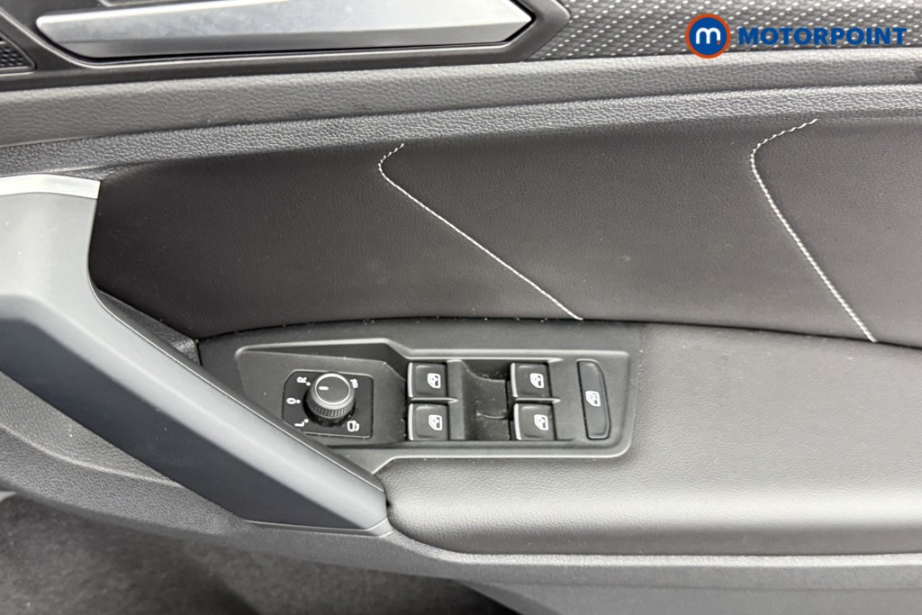 Volkswagen Tiguan R-Line Edition Automatic Diesel SUV - Stock Number (1566777) - 17th supplementary image
