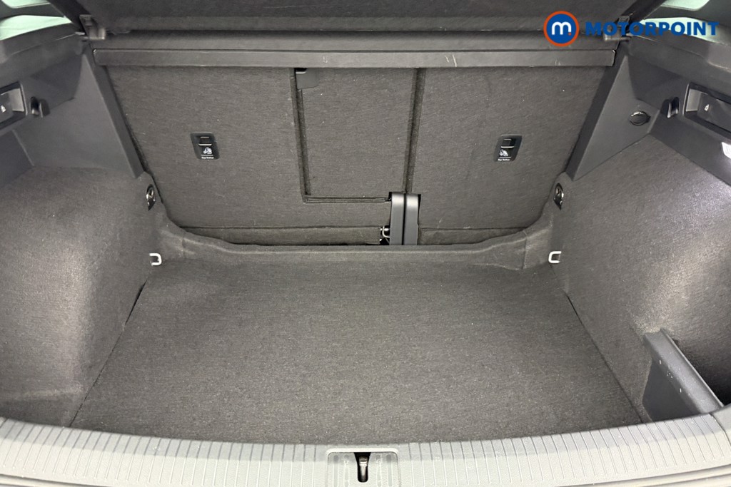 Volkswagen Tiguan R-Line Edition Automatic Diesel SUV - Stock Number (1566777) - 22nd supplementary image