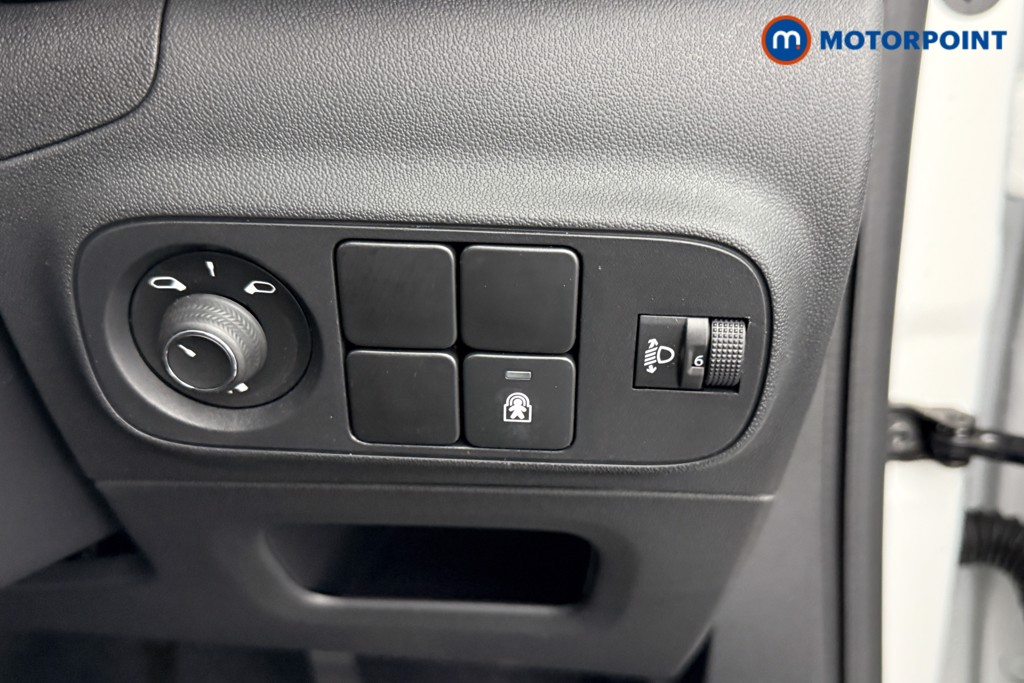 Citroen C3 MAX Automatic Petrol Hatchback - Stock Number (1566864) - 14th supplementary image