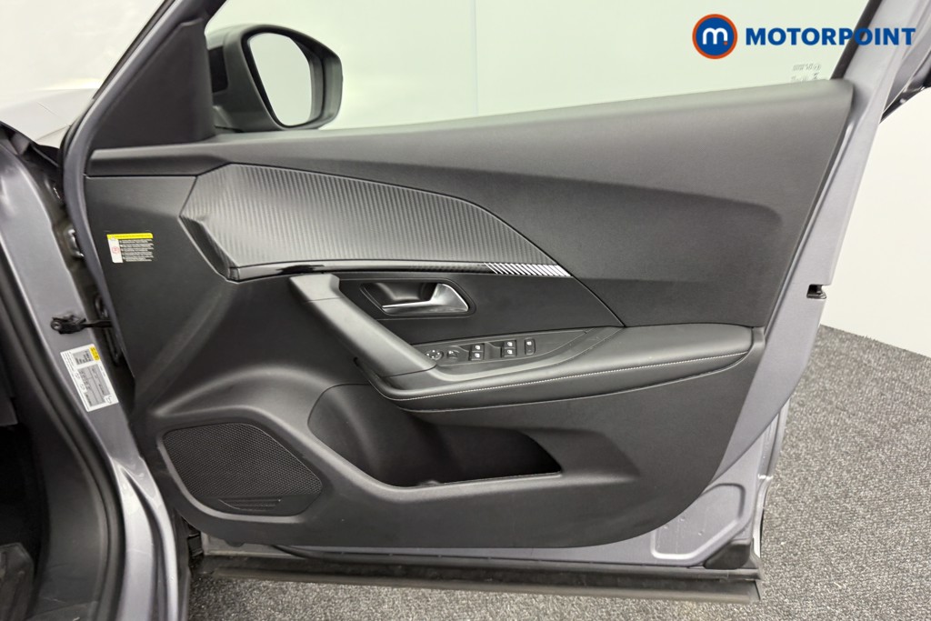 Peugeot 2008 Allure Manual Petrol SUV - Stock Number (1567414) - 14th supplementary image