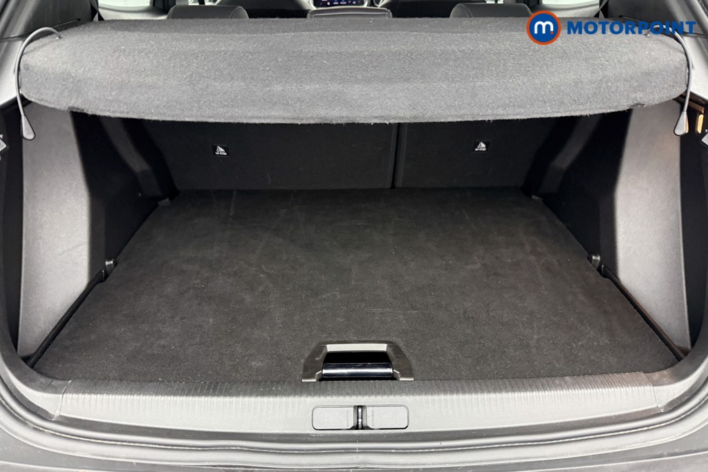 Peugeot 2008 Allure Manual Petrol SUV - Stock Number (1567414) - 18th supplementary image