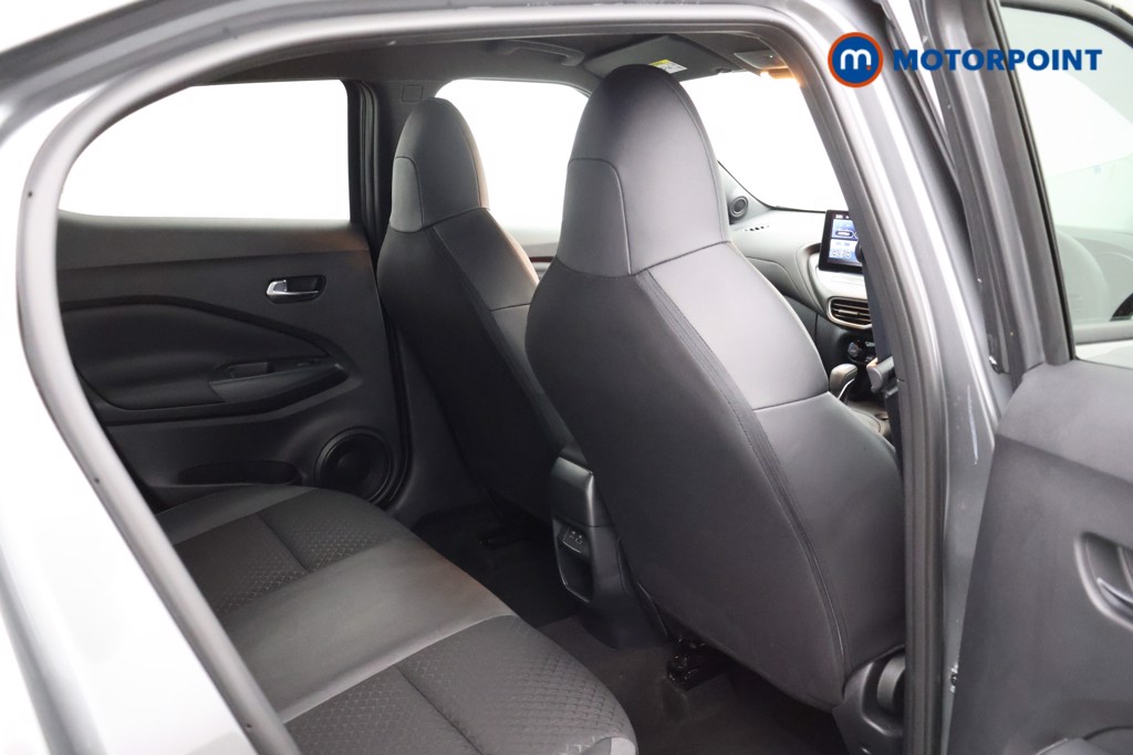 Nissan Juke N-Connecta Automatic Petrol SUV - Stock Number (1567490) - 13th supplementary image