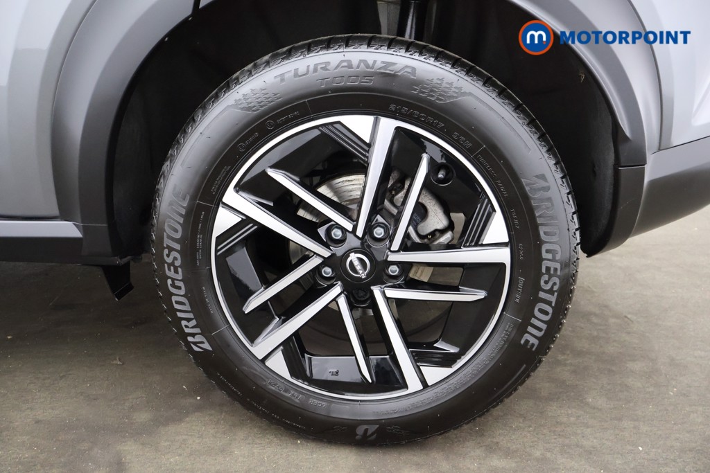 Nissan Juke N-Connecta Automatic Petrol SUV - Stock Number (1567490) - 16th supplementary image