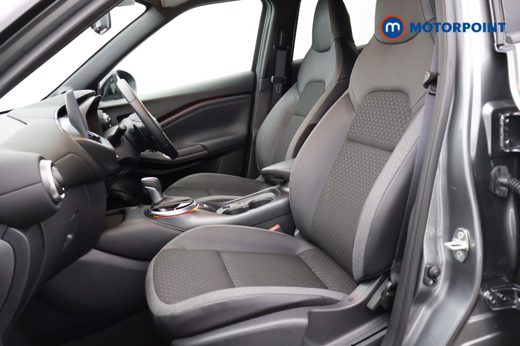 Nissan Juke N-Connecta Automatic Petrol SUV - Stock Number (1567490) - 19th supplementary image
