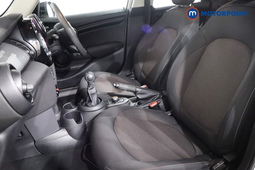Mini Hatchback Cooper Classic Manual Petrol Hatchback - Stock Number (1567869) - 4th supplementary image