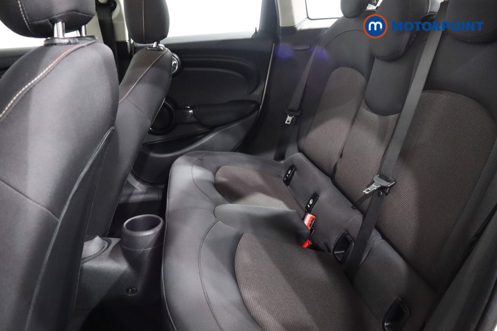 Mini Hatchback Cooper Classic Manual Petrol Hatchback - Stock Number (1567869) - 5th supplementary image