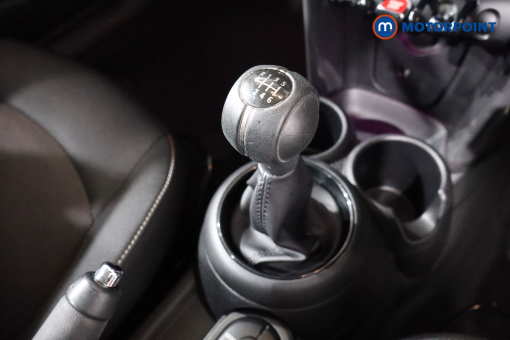 Mini Hatchback Cooper Classic Manual Petrol Hatchback - Stock Number (1567869) - 14th supplementary image