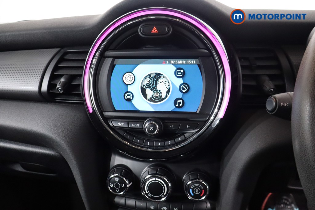 Mini Hatchback Cooper Classic Manual Petrol Hatchback - Stock Number (1567869) - 17th supplementary image