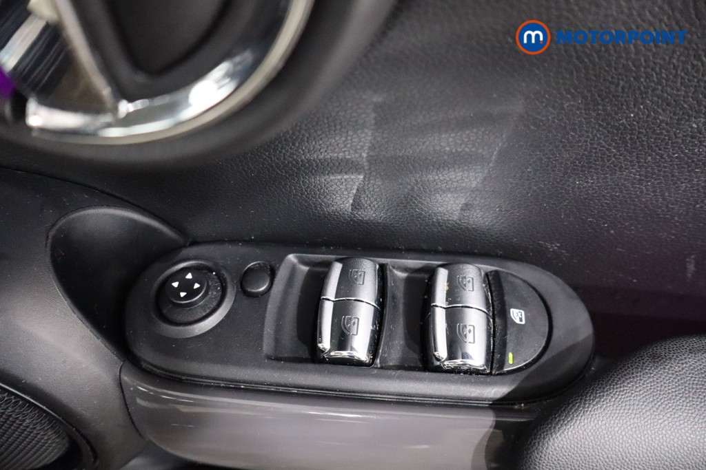 Mini Hatchback Cooper Classic Manual Petrol Hatchback - Stock Number (1567869) - 22nd supplementary image