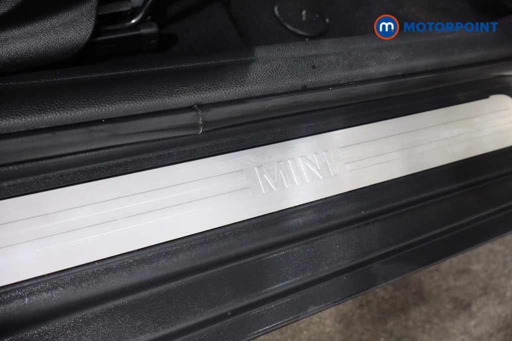Mini Hatchback Cooper Classic Manual Petrol Hatchback - Stock Number (1567869) - 23rd supplementary image