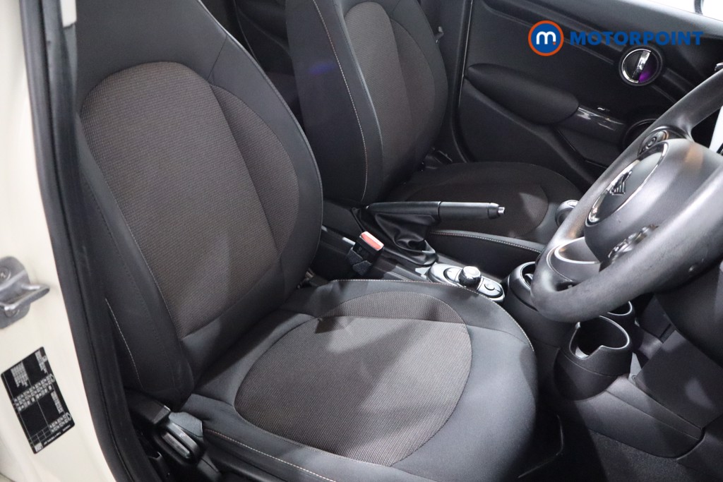 Mini Hatchback Cooper Classic Manual Petrol Hatchback - Stock Number (1567869) - 25th supplementary image