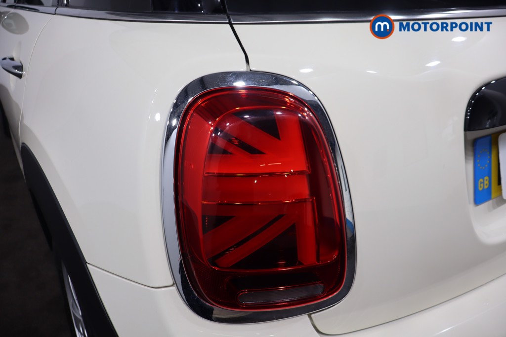 Mini Hatchback Cooper Classic Manual Petrol Hatchback - Stock Number (1567869) - 33rd supplementary image