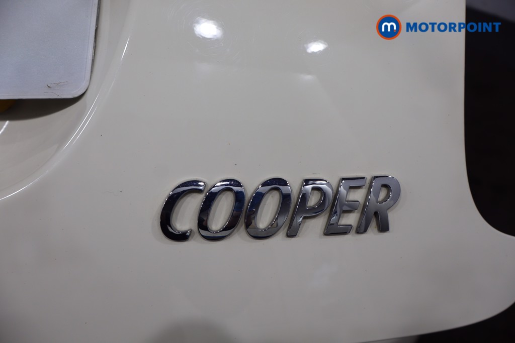Mini Hatchback Cooper Classic Manual Petrol Hatchback - Stock Number (1567869) - 34th supplementary image