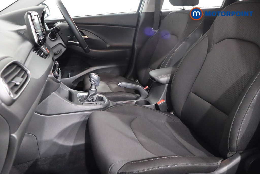 Hyundai I30 Se Nav Manual Petrol Hatchback - Stock Number (1567965) - 4th supplementary image