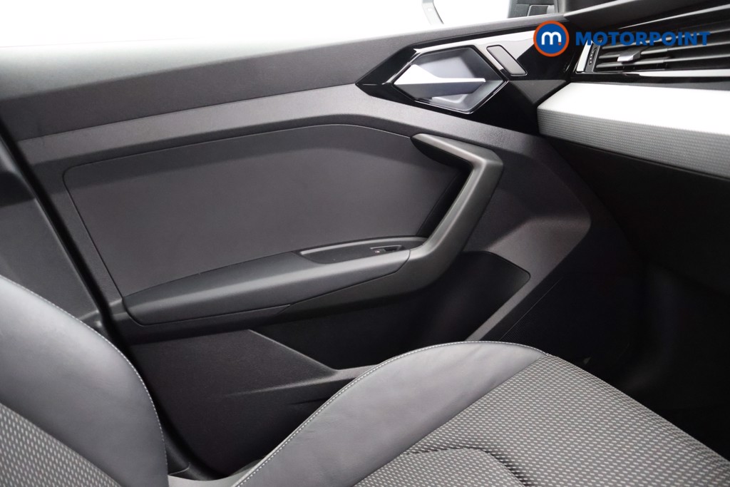 Audi A1 S Line Manual Petrol Hatchback - Stock Number (1568334) - 7th supplementary image