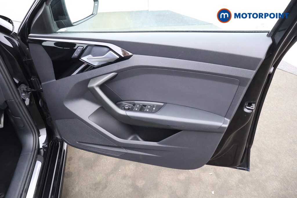 Audi A1 S Line Manual Petrol Hatchback - Stock Number (1568334) - 8th supplementary image