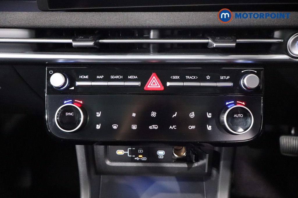 Hyundai Tucson Ultimate Automatic Petrol SUV - Stock Number (1567796) - 17th supplementary image