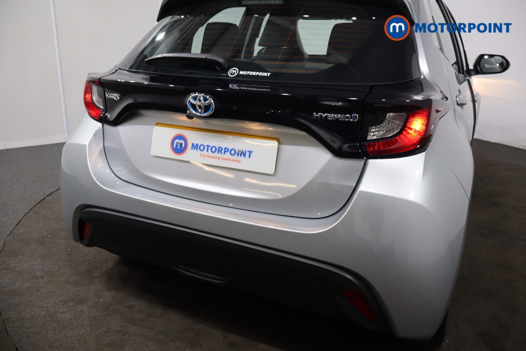 Toyota Yaris Icon Automatic Petrol-Electric Hybrid Hatchback - Stock Number (1568406) - 28th supplementary image