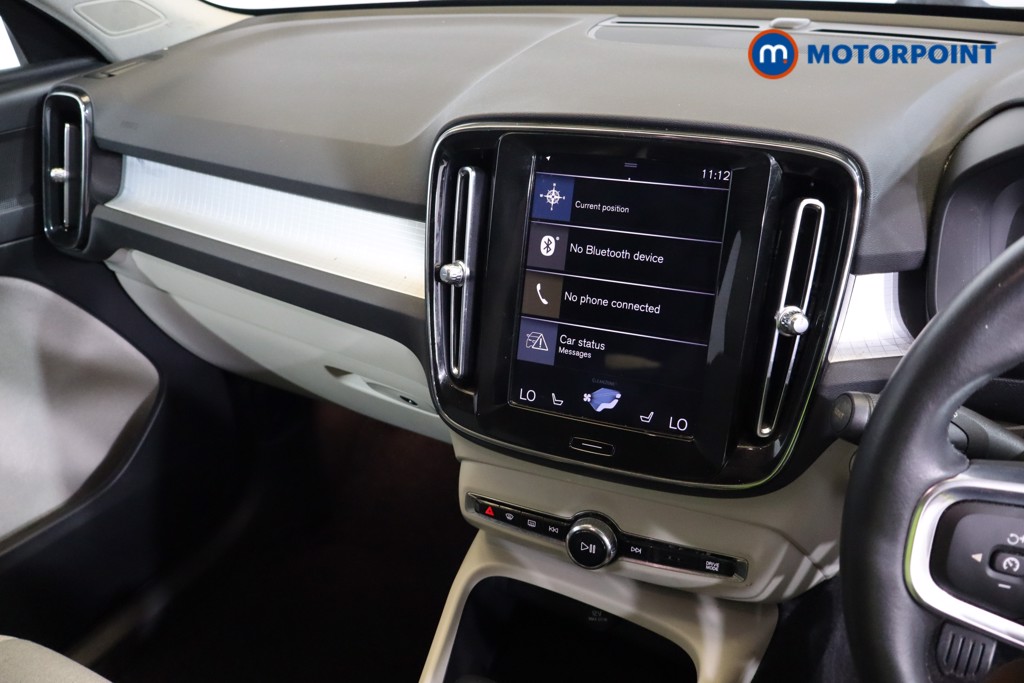 Volvo Xc40 Momentum Manual Petrol SUV - Stock Number (1544738) - 3rd supplementary image
