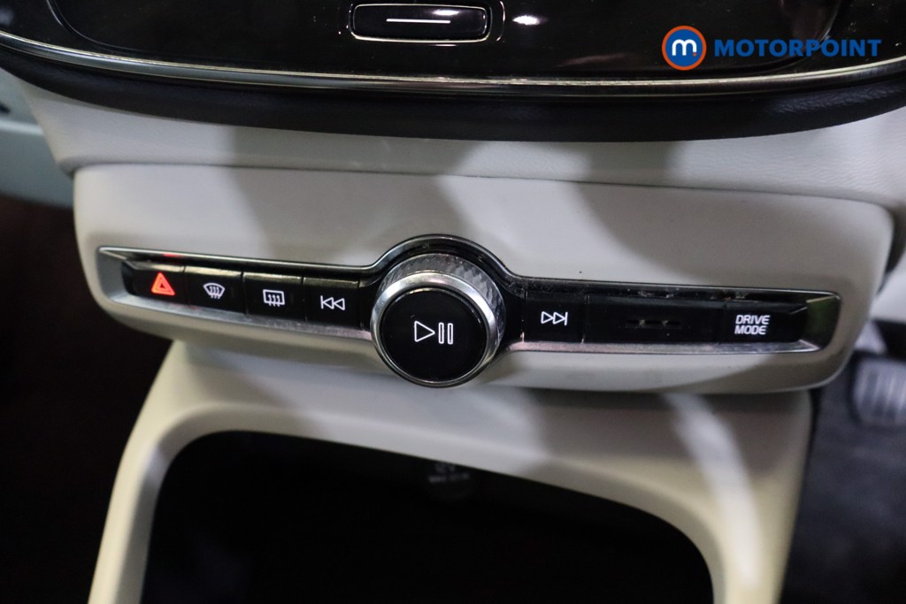 Volvo Xc40 Momentum Manual Petrol SUV - Stock Number (1544738) - 11th supplementary image