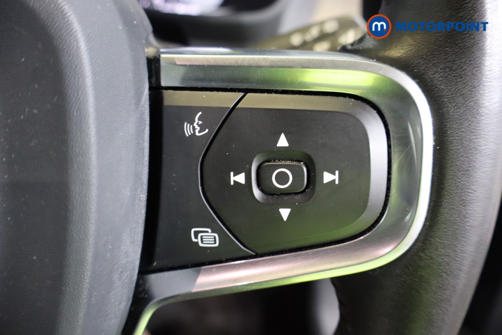 Volvo Xc40 Momentum Manual Petrol SUV - Stock Number (1544738) - 14th supplementary image